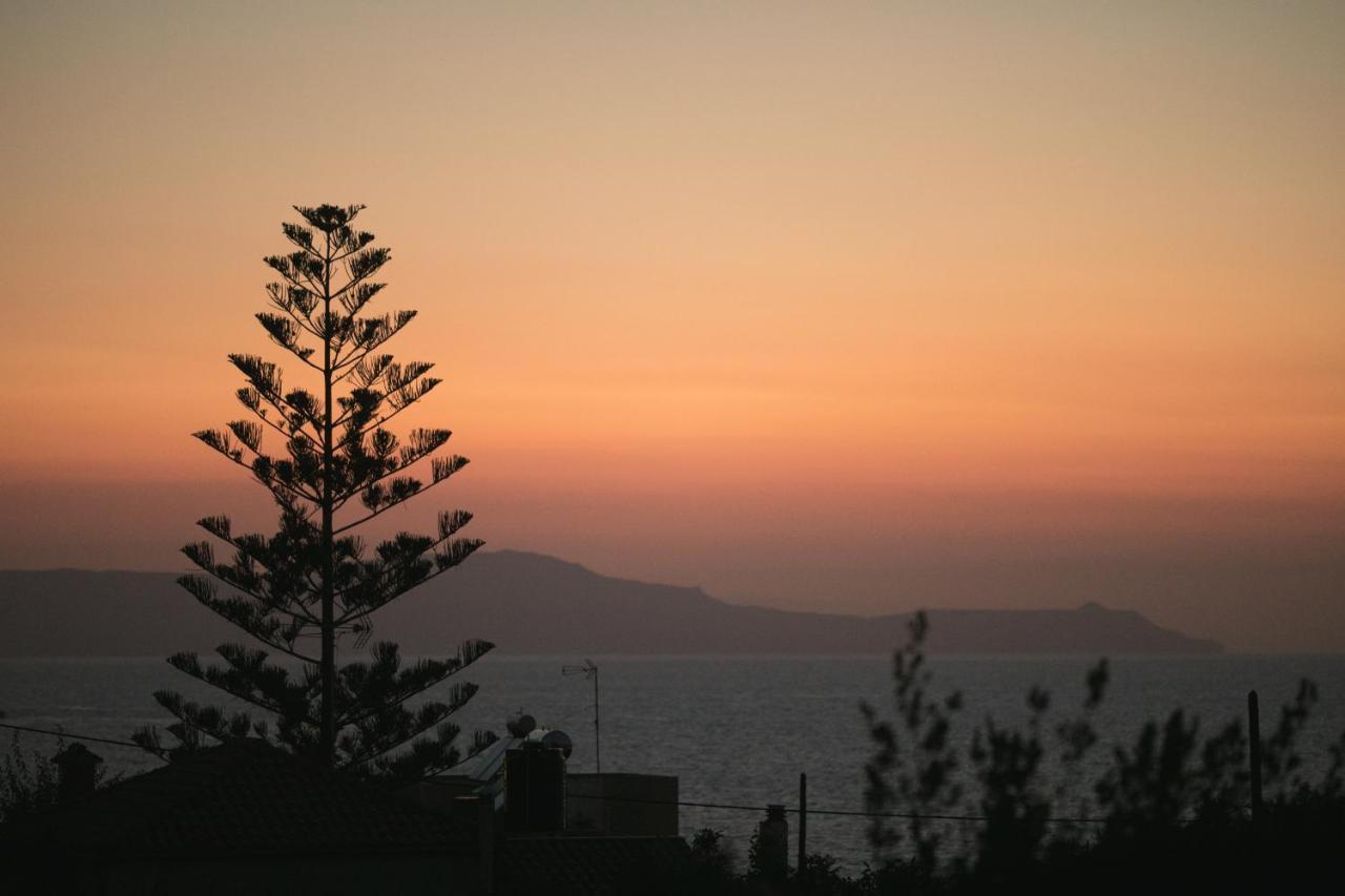 Creta Vitalis Kalathas Bagian luar foto