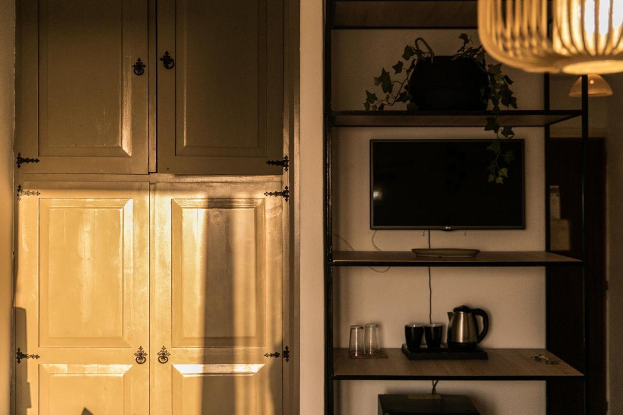 Creta Vitalis Kalathas Bagian luar foto